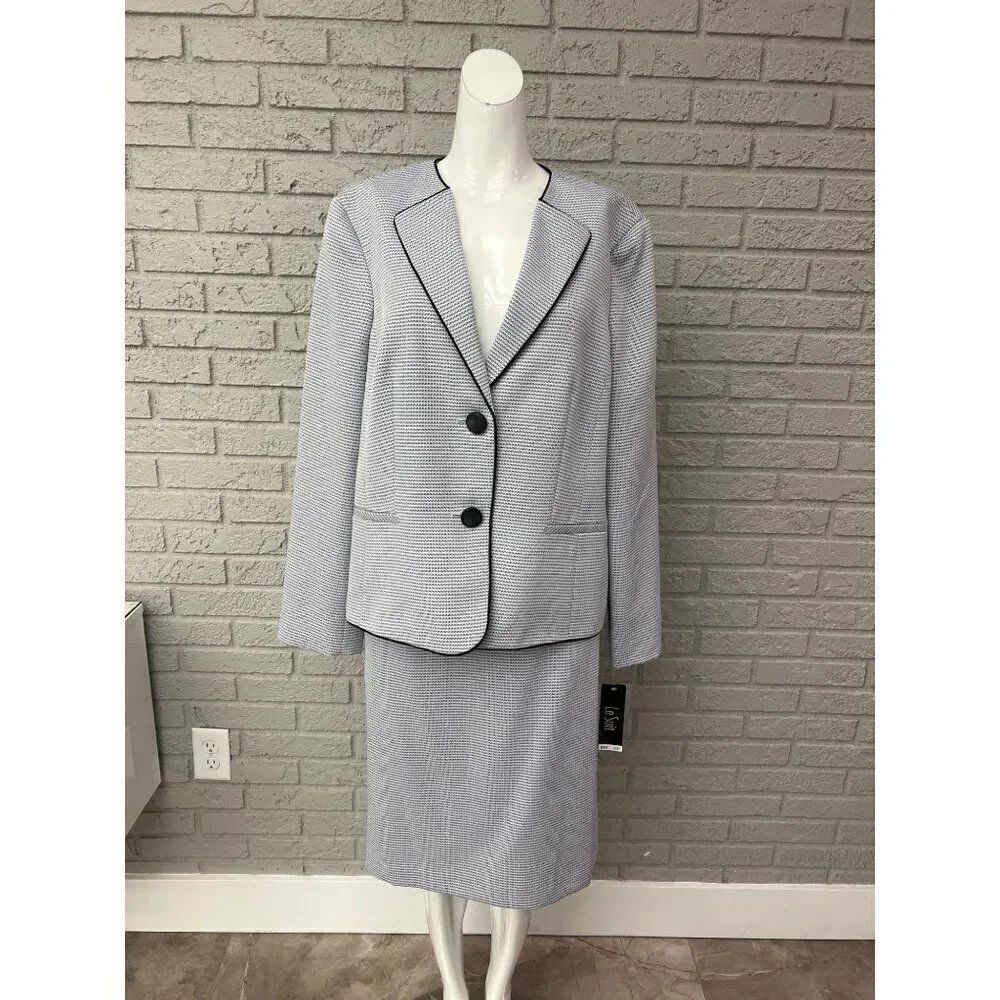 Le Suit Women Lilac Black Professional Career Skirt Suit Size 16